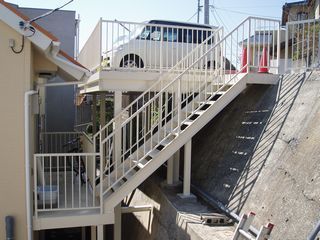 鉄骨階段・手摺補修致します❗️